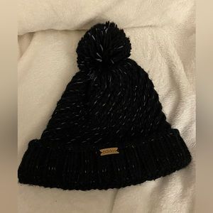 Adidas womens black Pom winter hat